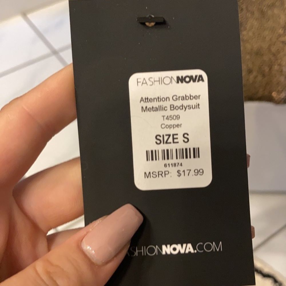 NWT & sold out!! fashion nova attention grabber bodysuit - Picture 3 of 7